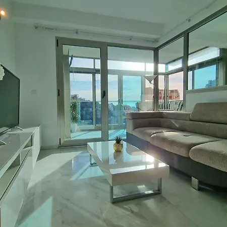 Apartament Skyline 14 Large And Sunny All-day Balcony With Stunning Sea Views Benidorm