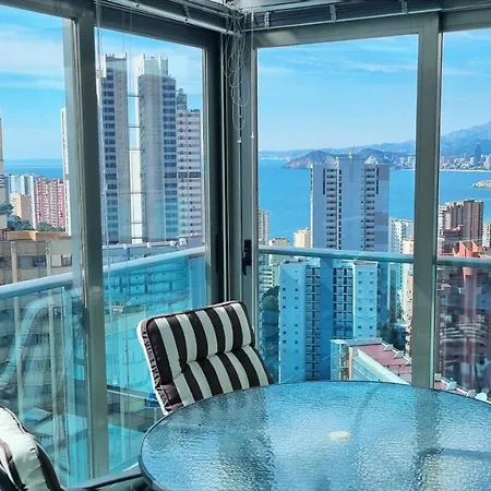 Skyline 14 Large And Sunny All-day Balcony With Stunning Sea Views Apartament Benidorm
