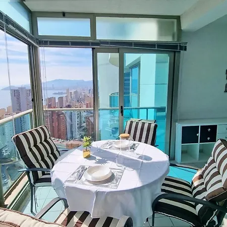 Skyline 14 Large And Sunny All-day Balcony With Stunning Sea Views Apartment Benidorm