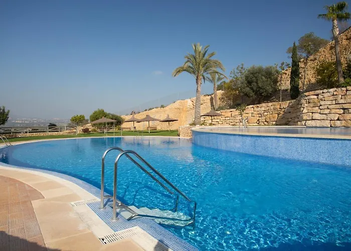 Skyline 14 Large And Sunny All-day Balcony With Stunning Sea Views