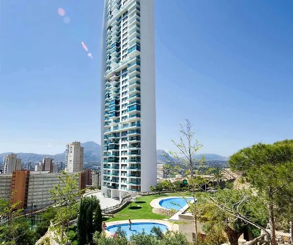 Skyline 14 Large And Sunny All-day Balcony With Stunning Sea Views Апартаменты