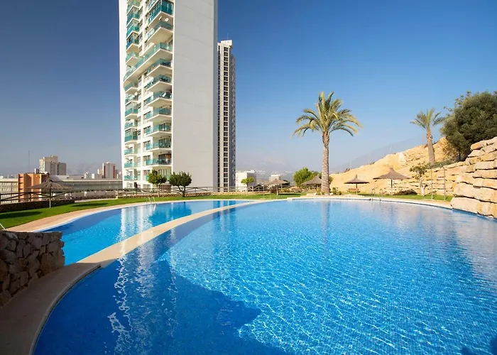 Skyline 14 Large And Sunny All-day Balcony With Stunning Sea Views Апартаменты